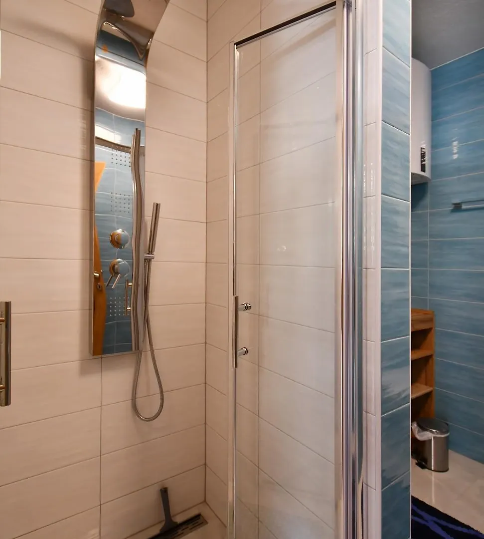 Apartmani Kicuda Banjol Guest house